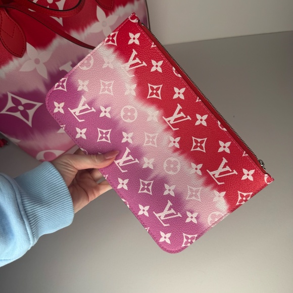 Louis Vuitton Neverfull Limited Edition Escale MM Tote W/ Pouchette - Picture 8 of 16